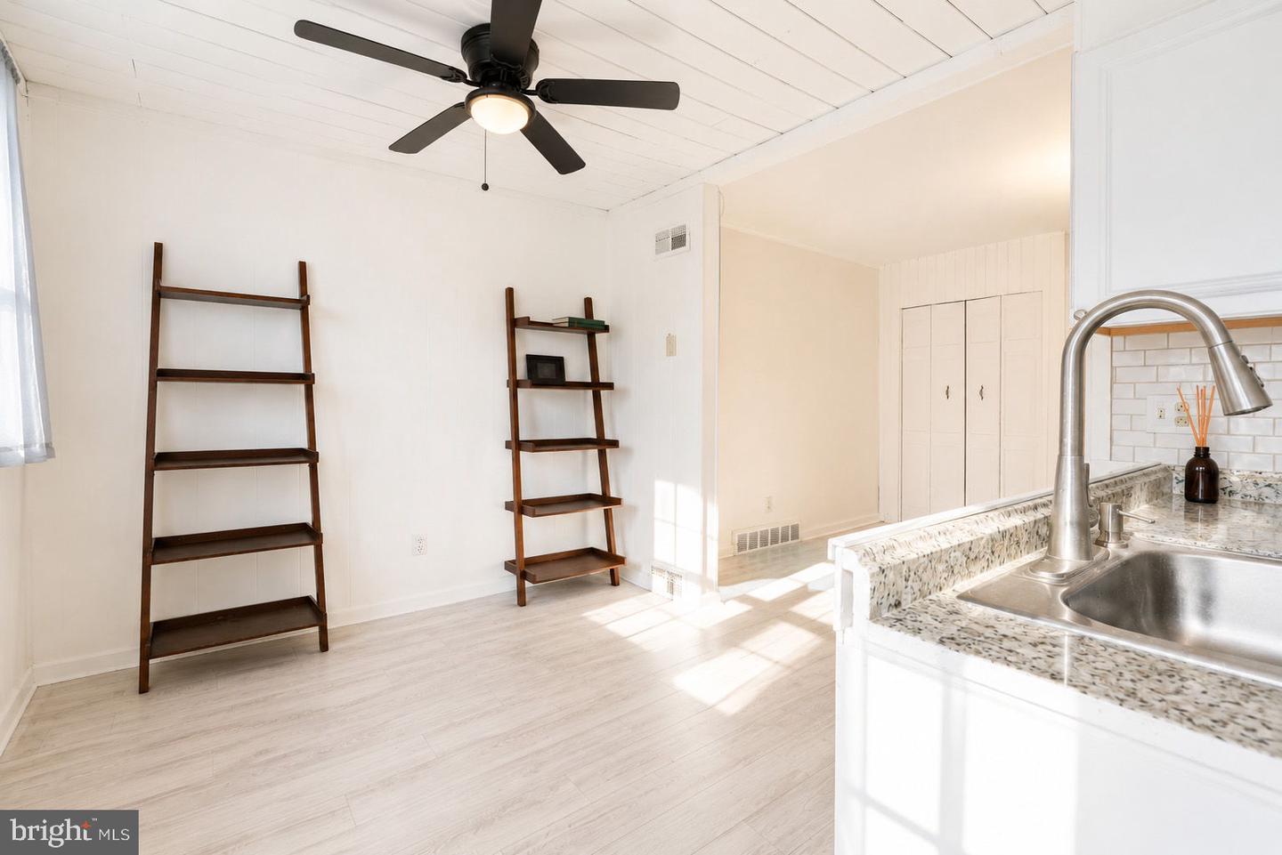 10916 Modena Pl Property Photo 10