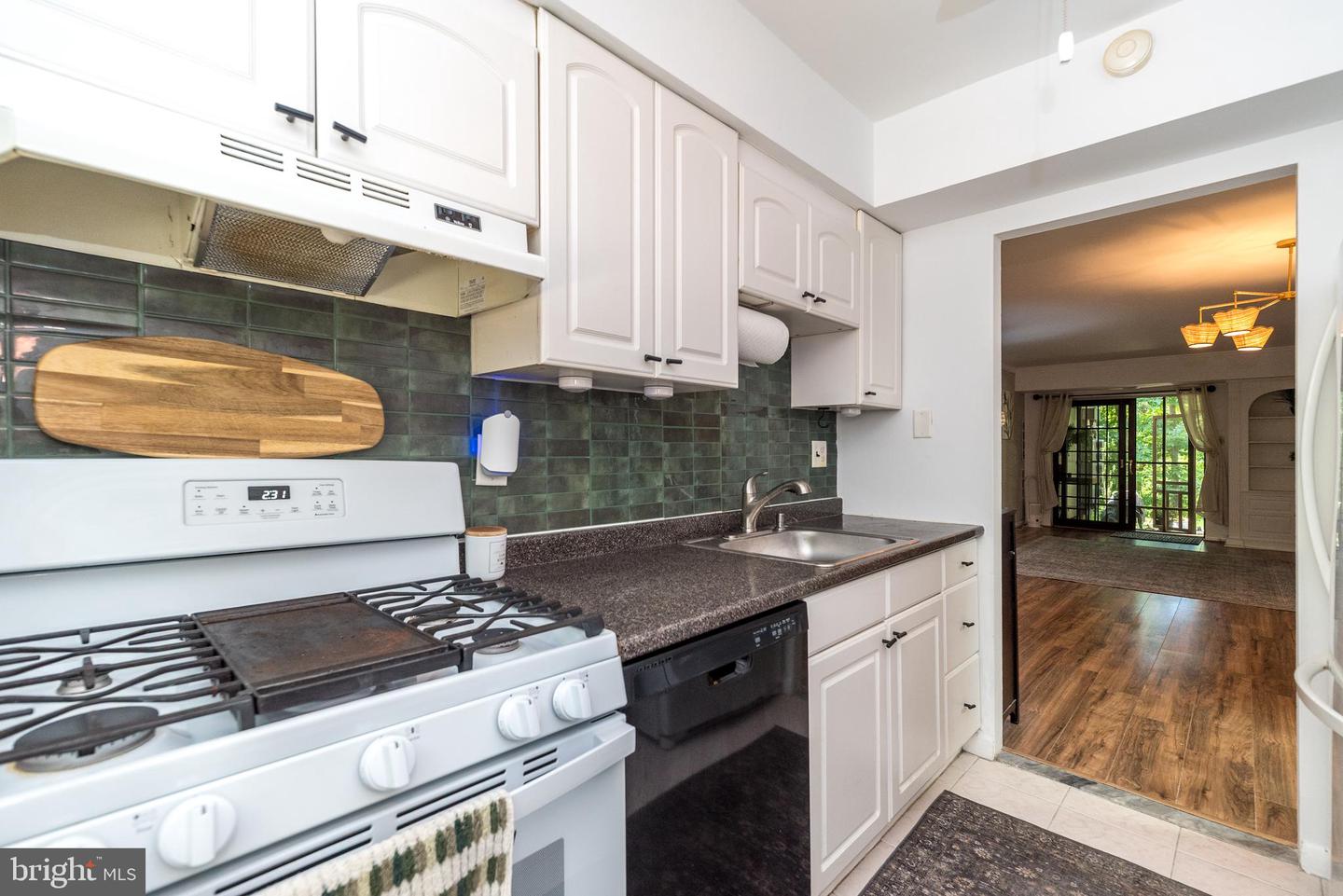 307 Shawmont Ave #d Property Photo 15