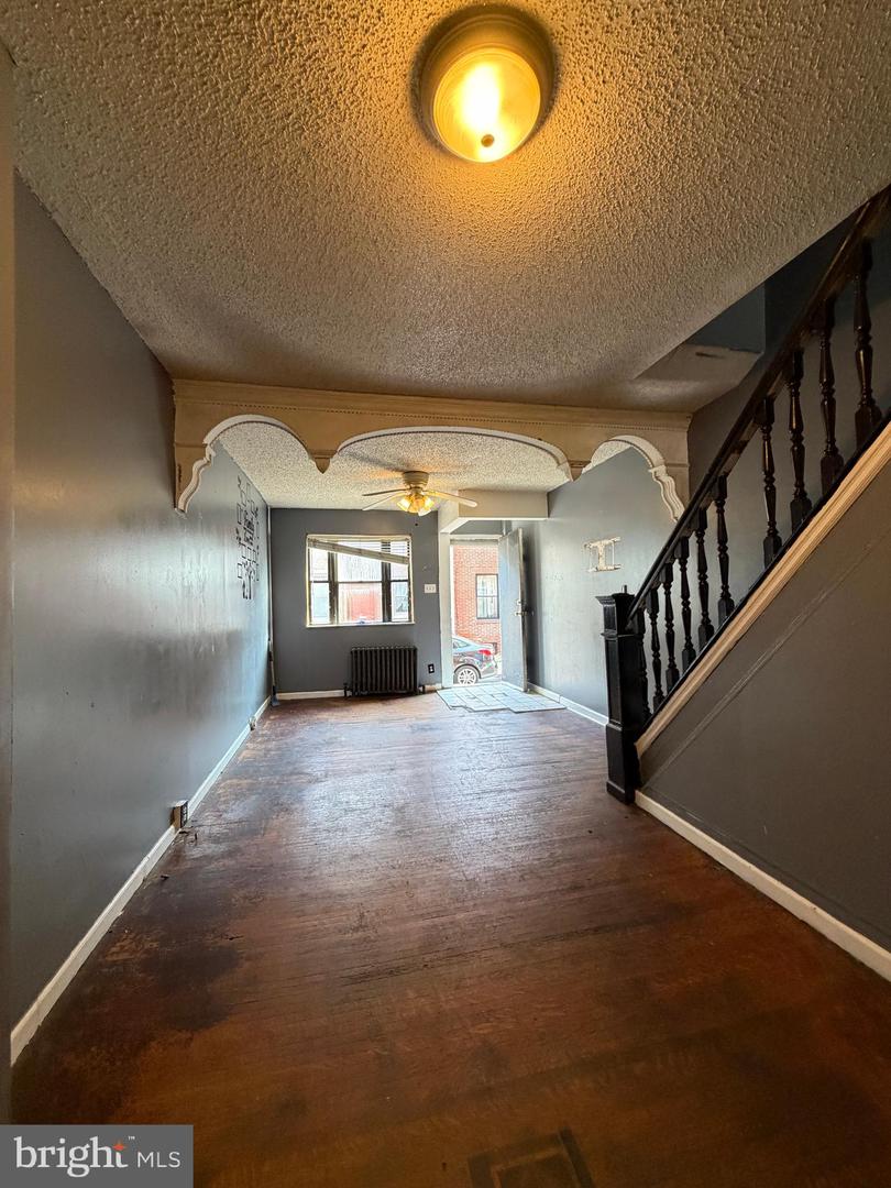 622 Sears St Property Photo 4