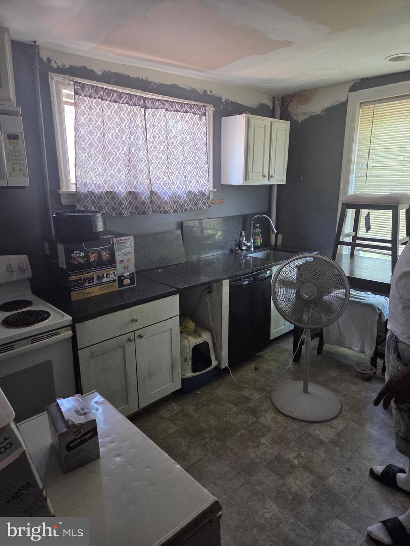 5135 Saul St Property Photo 14