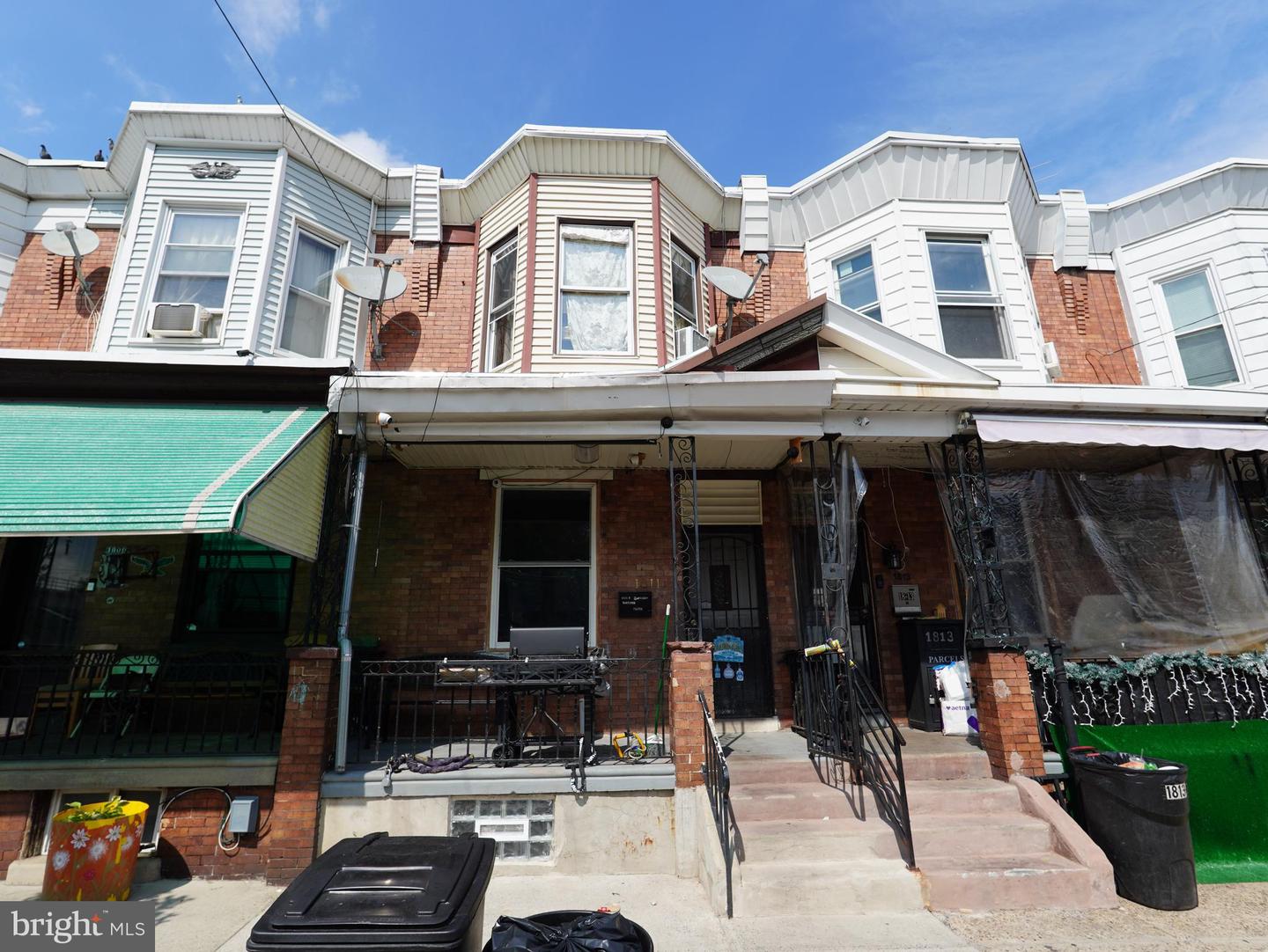 1811 E Ontario St Property Photo 1