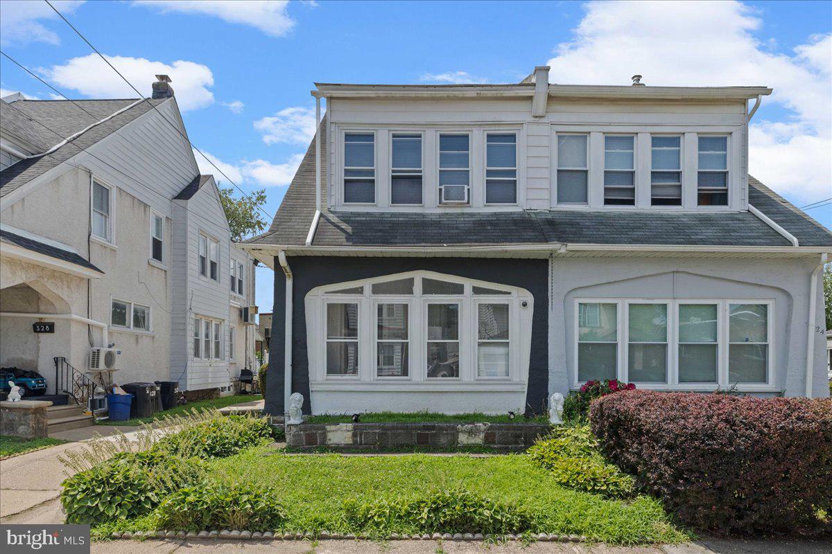 326 E Sanger St Property Photo 1