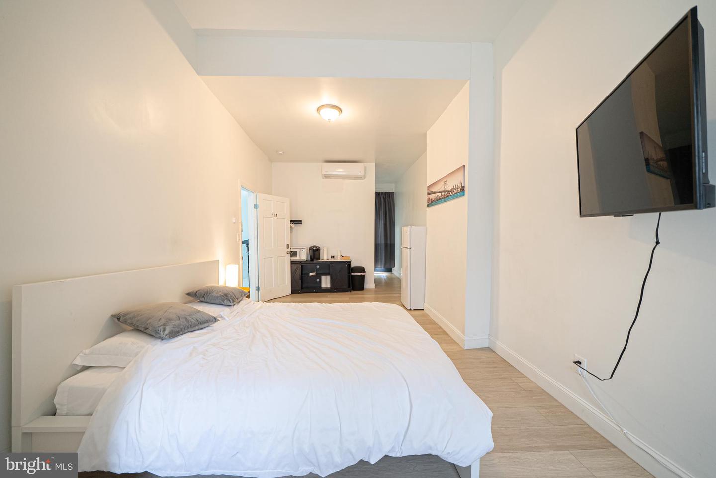 1209 S Broad St Property Photo 5