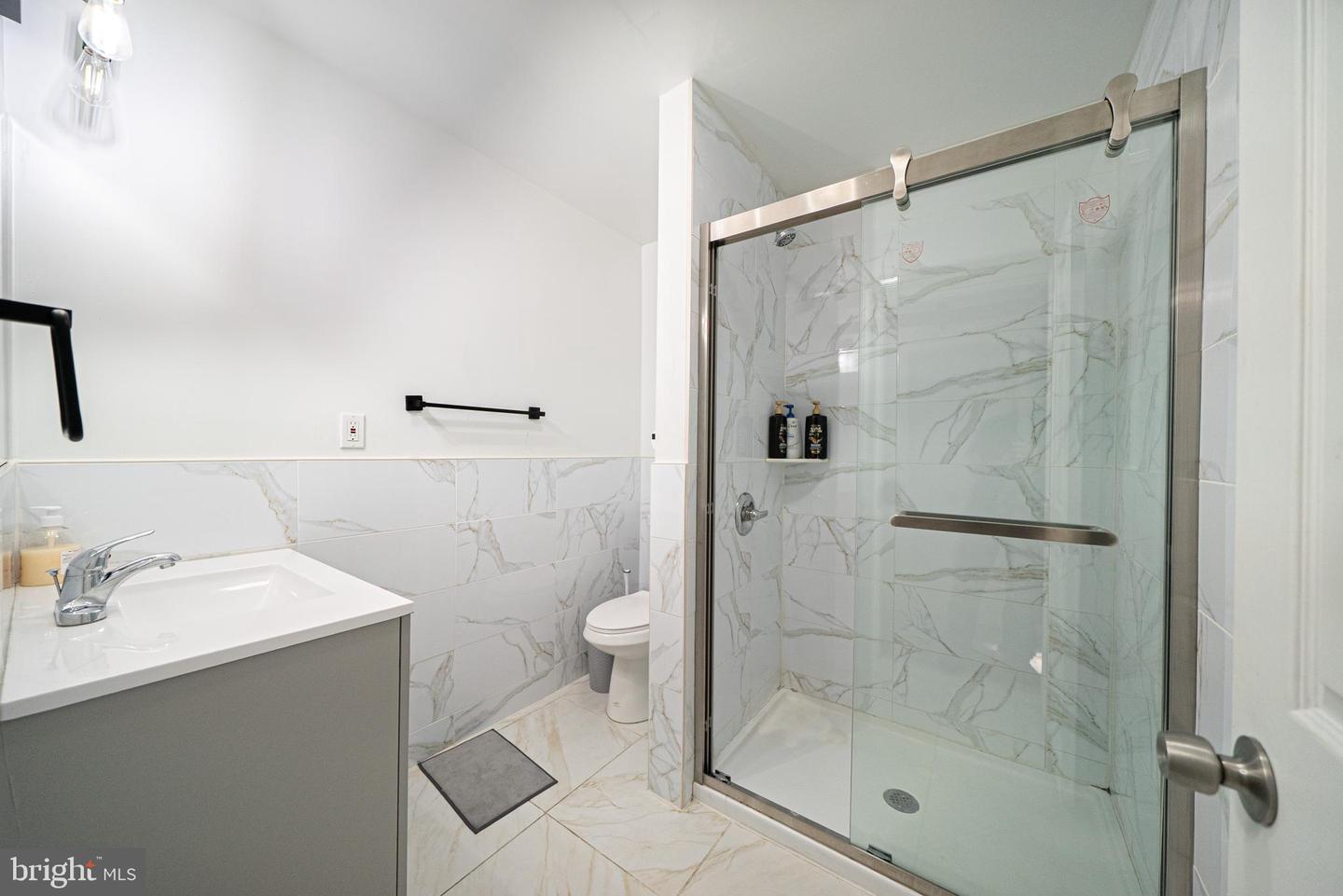 1209 S Broad St Property Photo 7