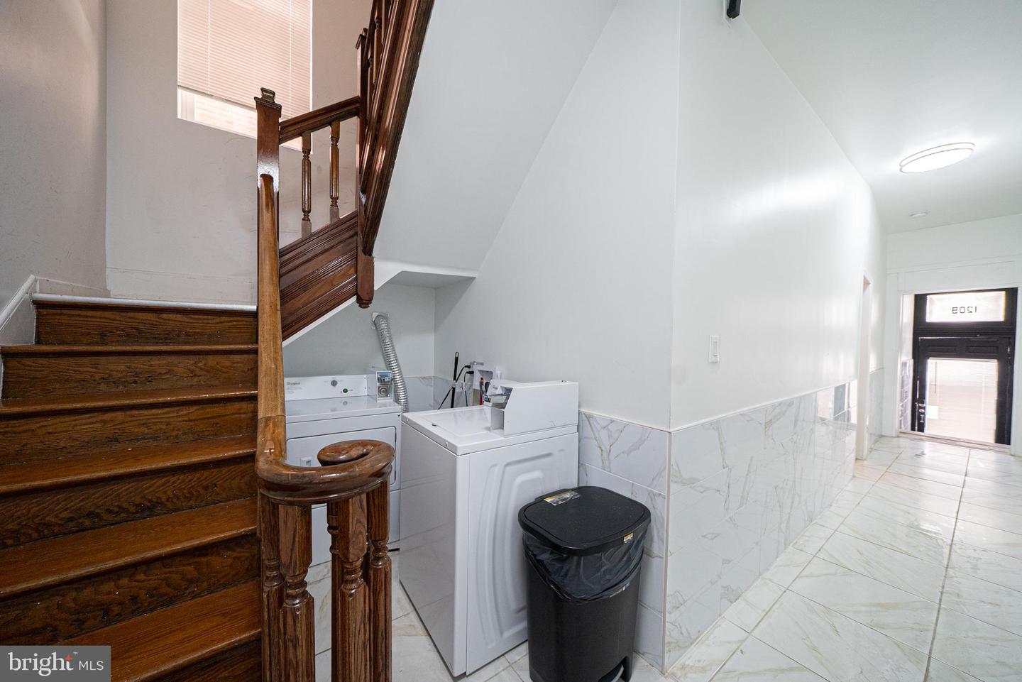 1209 S Broad St Property Photo 9