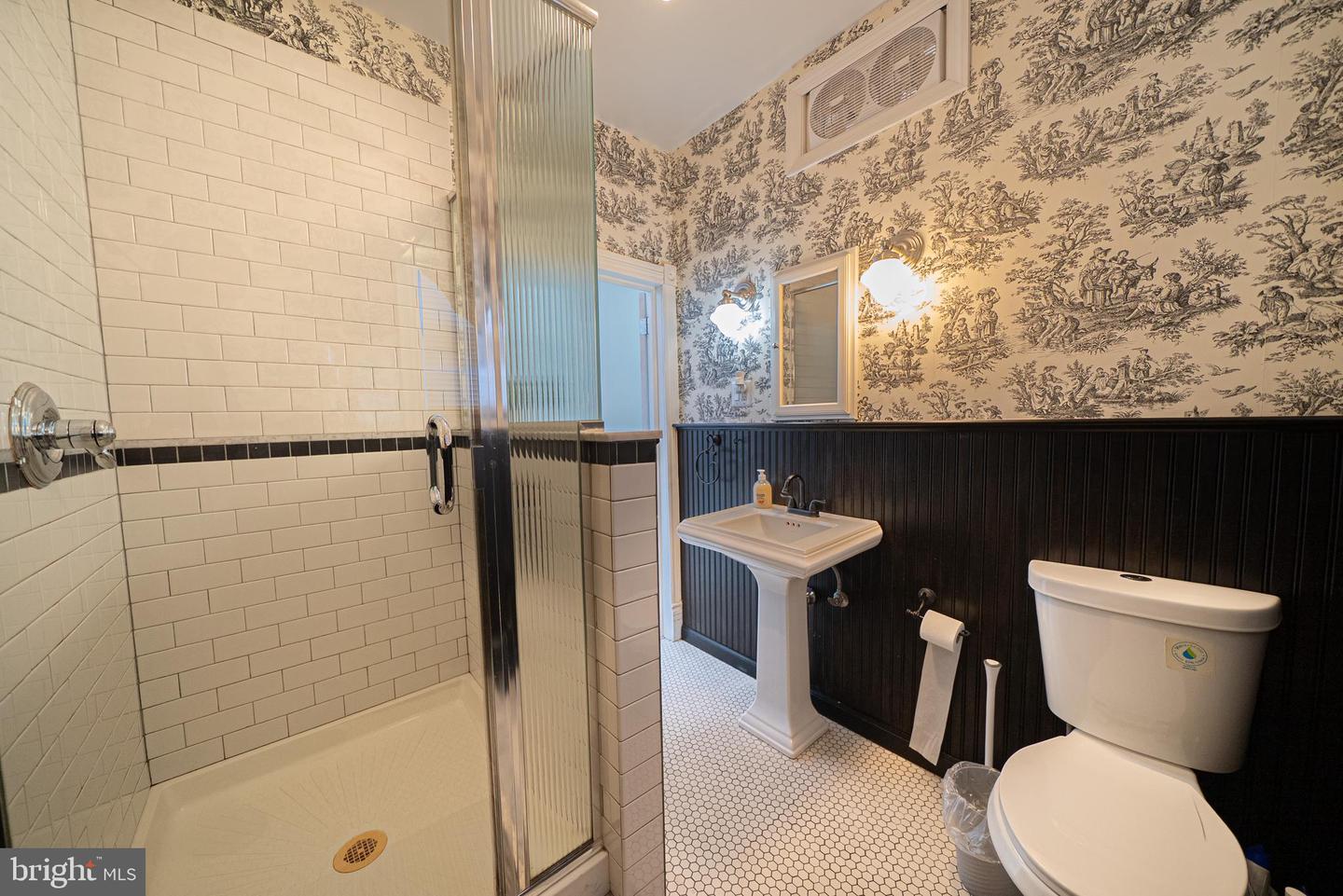 1209 S Broad St Property Photo 42