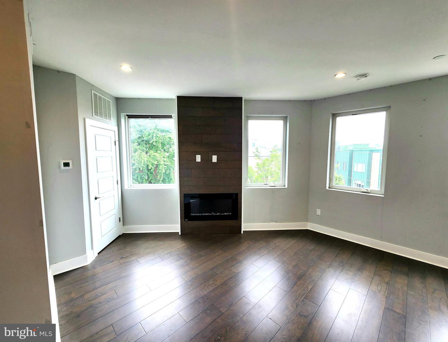 1405-21 Frankford Ave #410 Property Photo 7