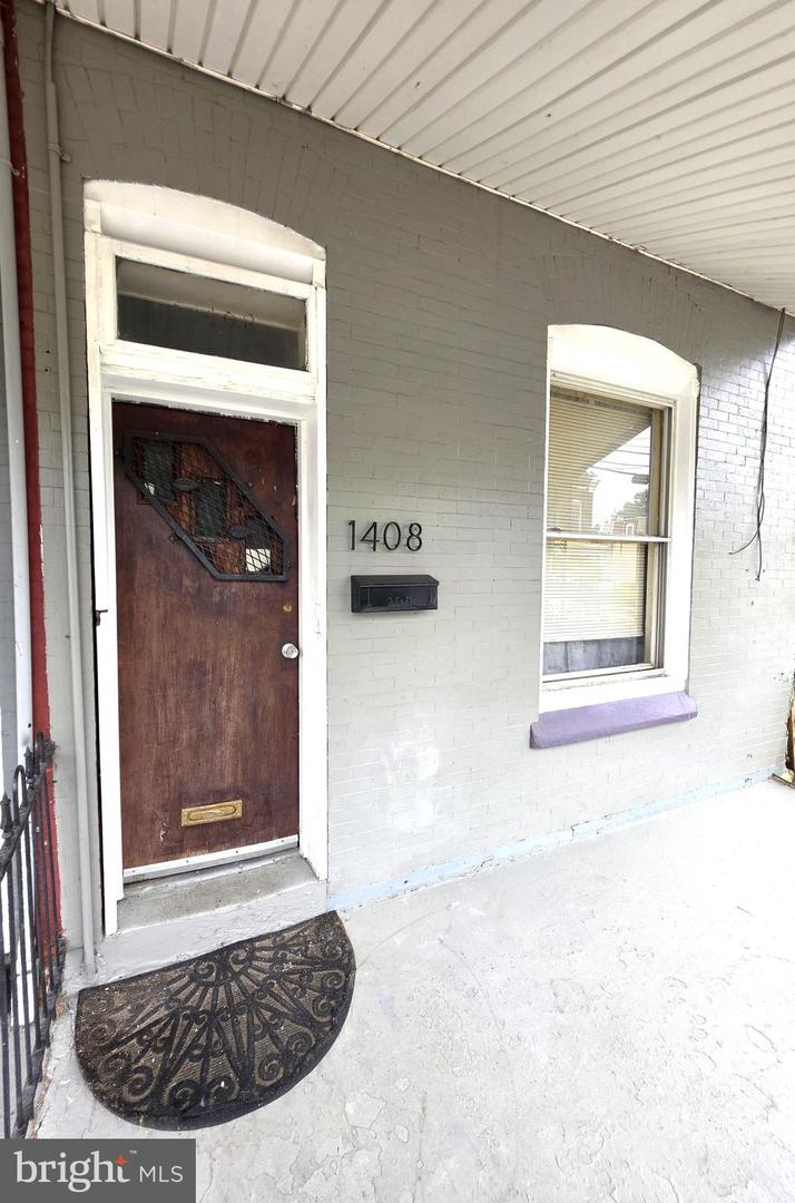 1408 W Clearfield St Property Photo 1