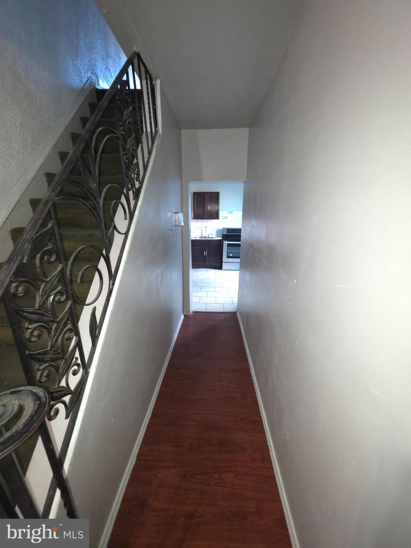 1408 W Clearfield St Property Photo 5