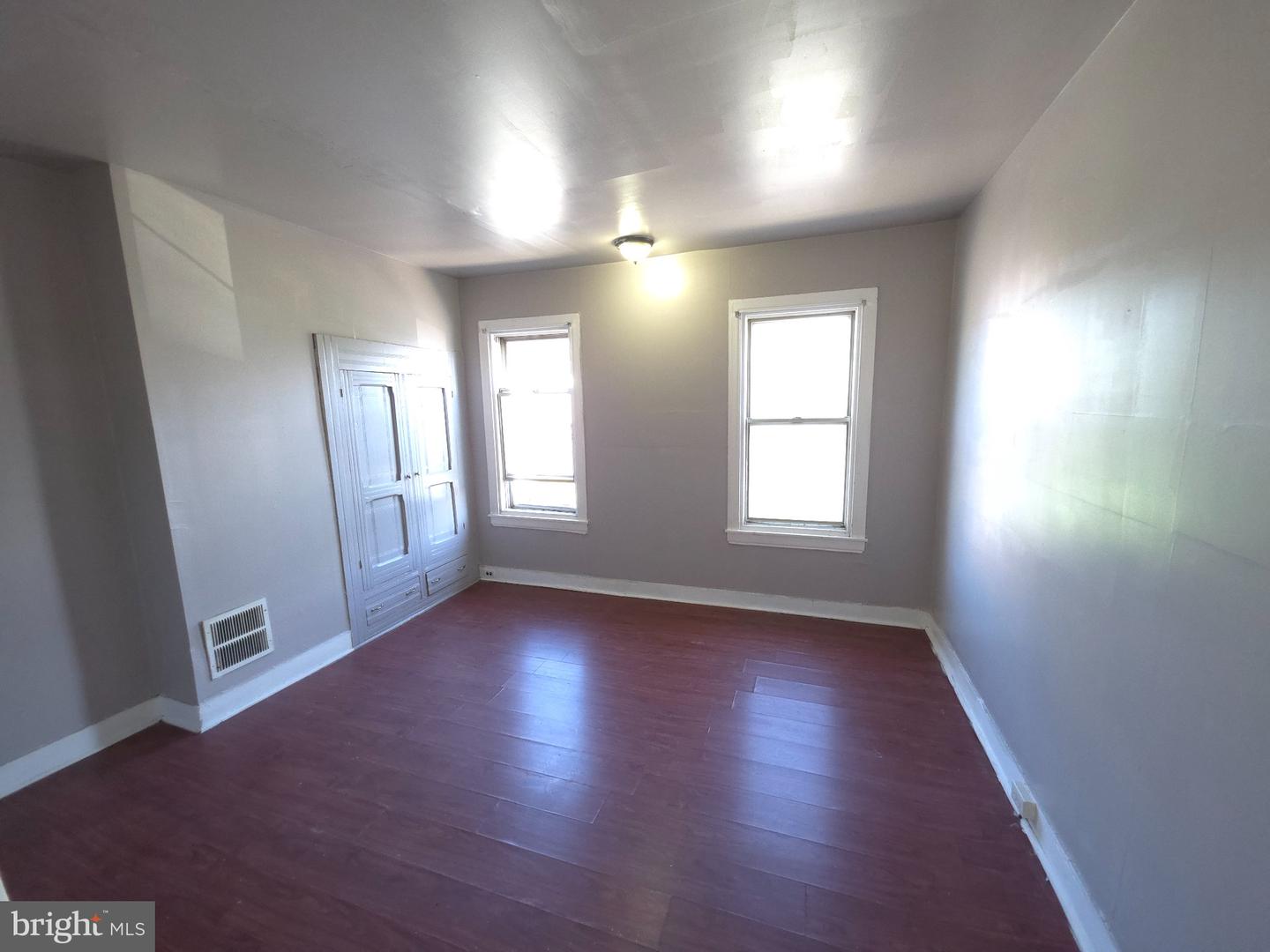 1408 W Clearfield St Property Photo 14