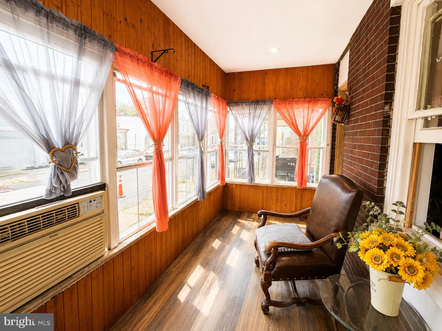4634 James St Property Photo 13
