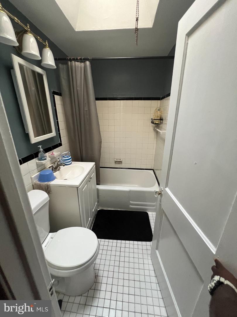 5445 Marsden St Property Photo 25