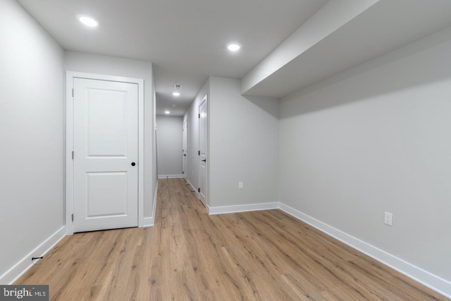 2121 Bellmore St Property Photo 8
