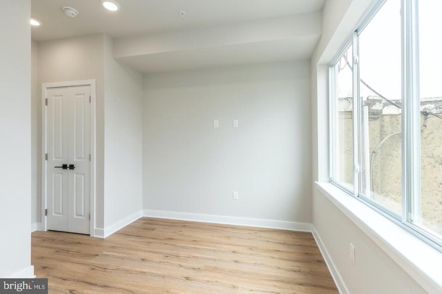 2121 Bellmore St Property Photo 12