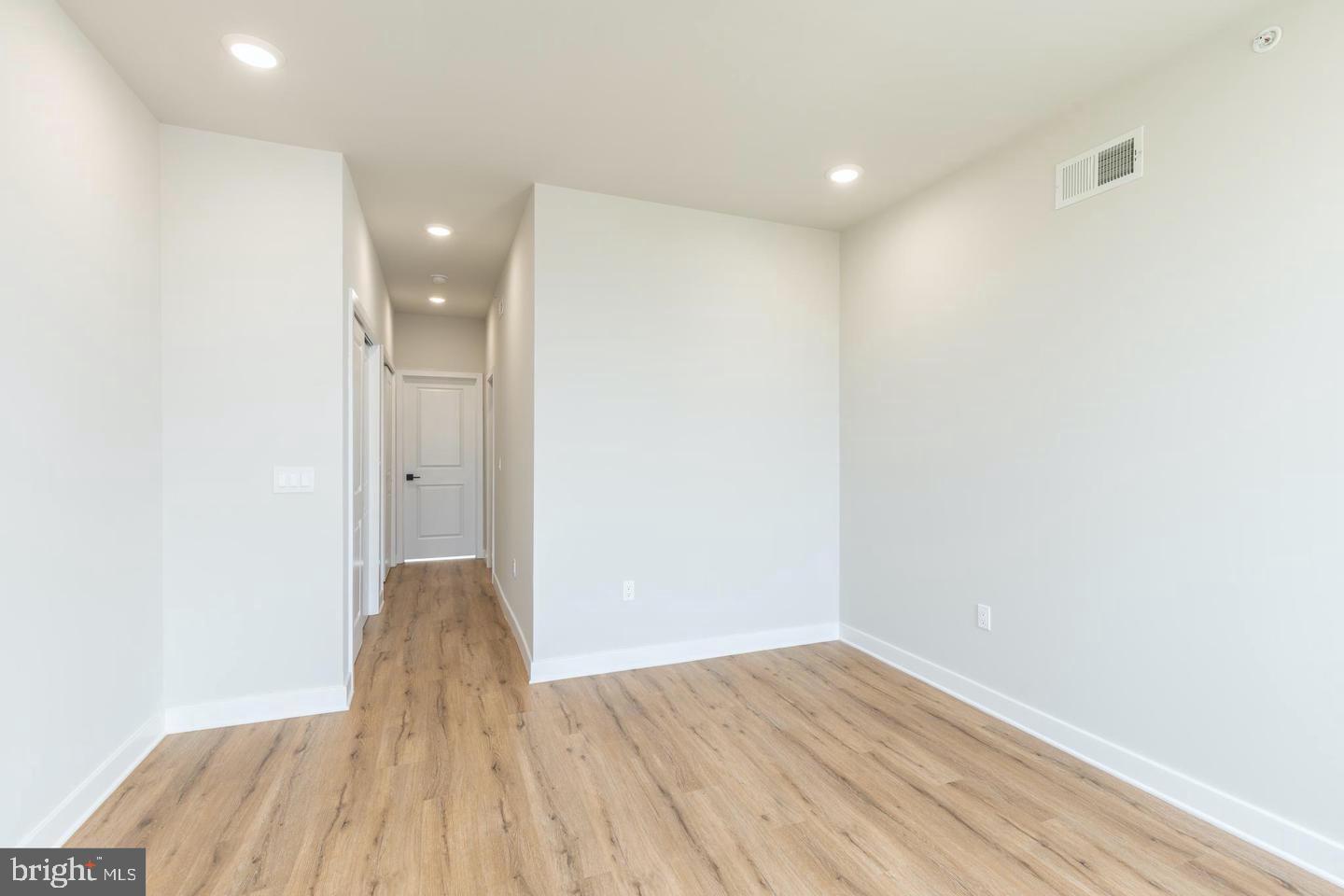 2121 Bellmore St Property Photo 18