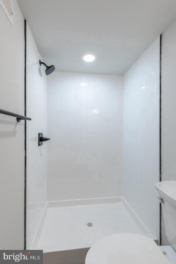 2121 Bellmore St Property Photo 20