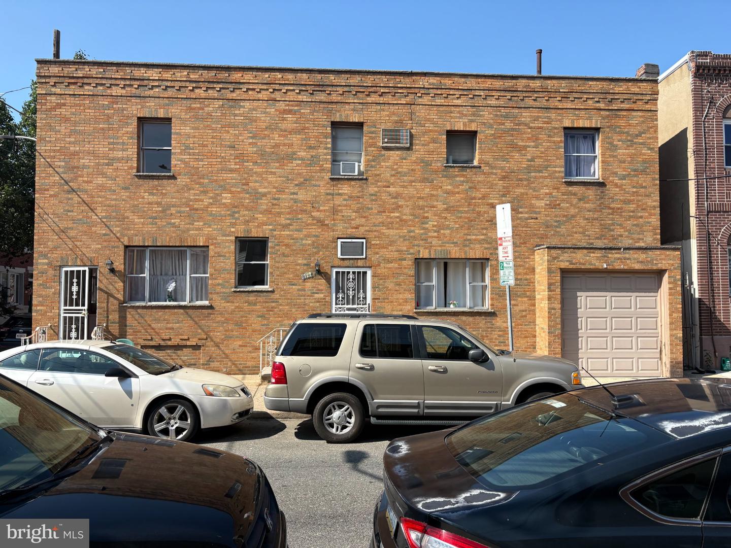 1127 Mifflin St Property Photo 1