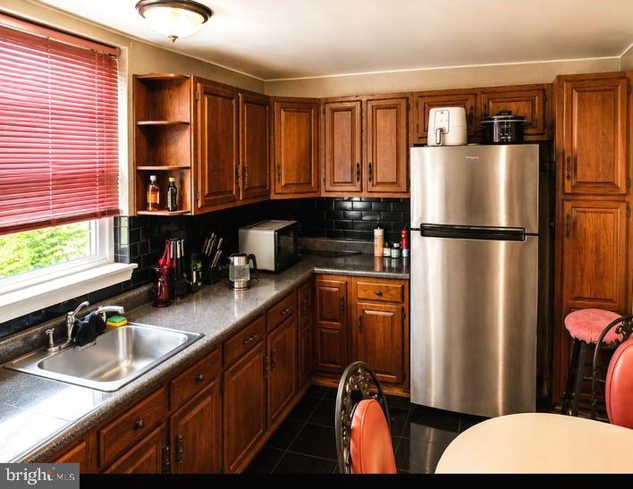 8303 Mansfield Ave Property Photo 7