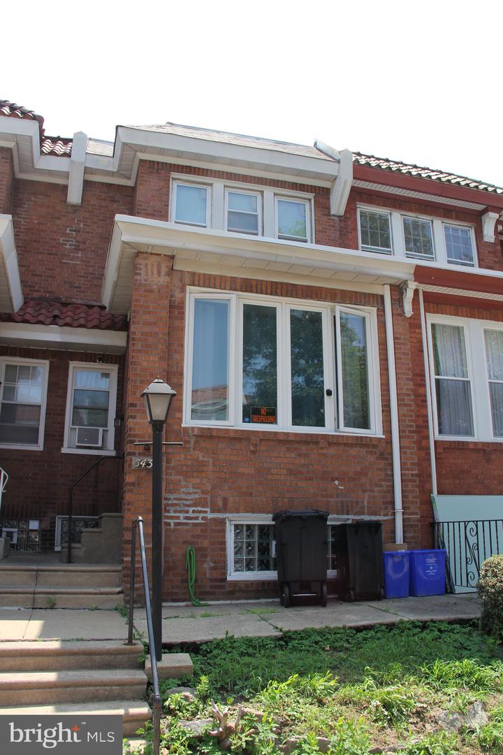 5439 Oakland St Property Photo 1