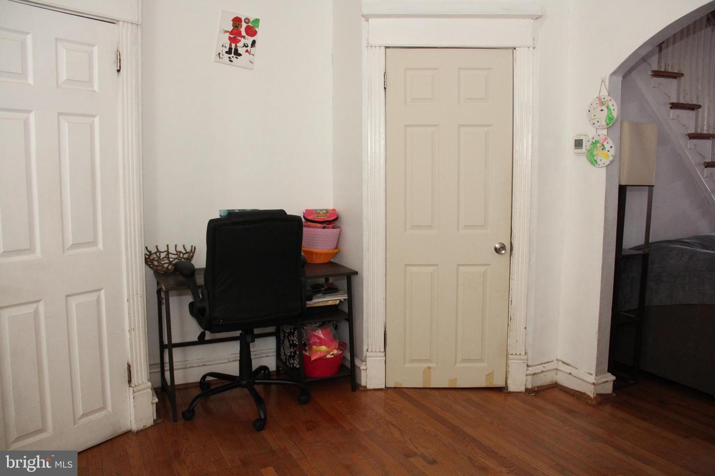 5439 Oakland St Property Photo 23