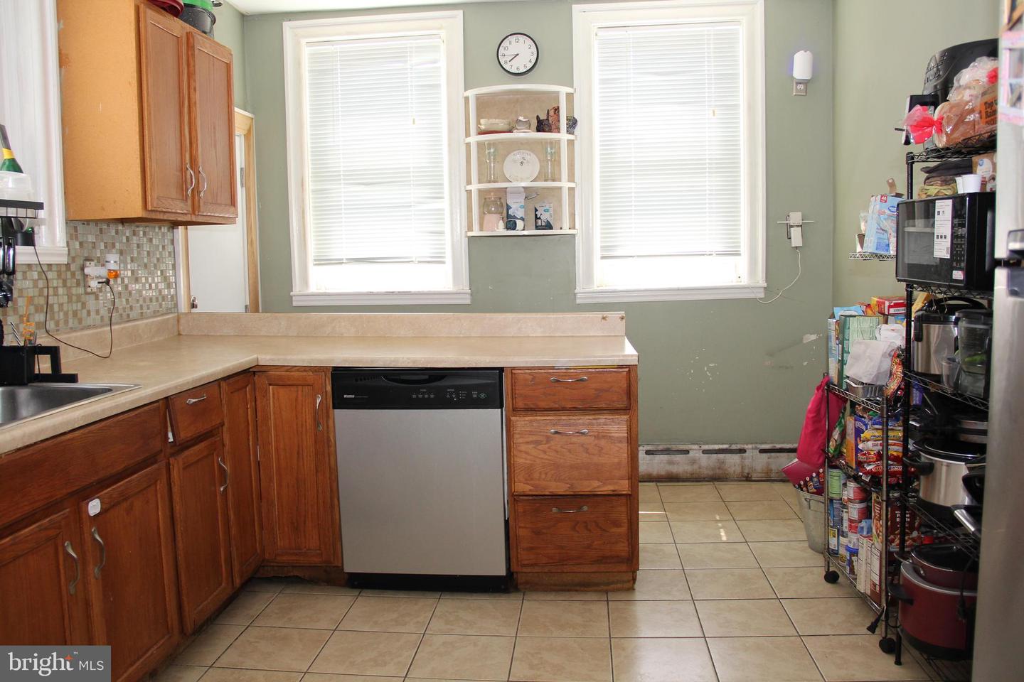 5439 Oakland St Property Photo 24