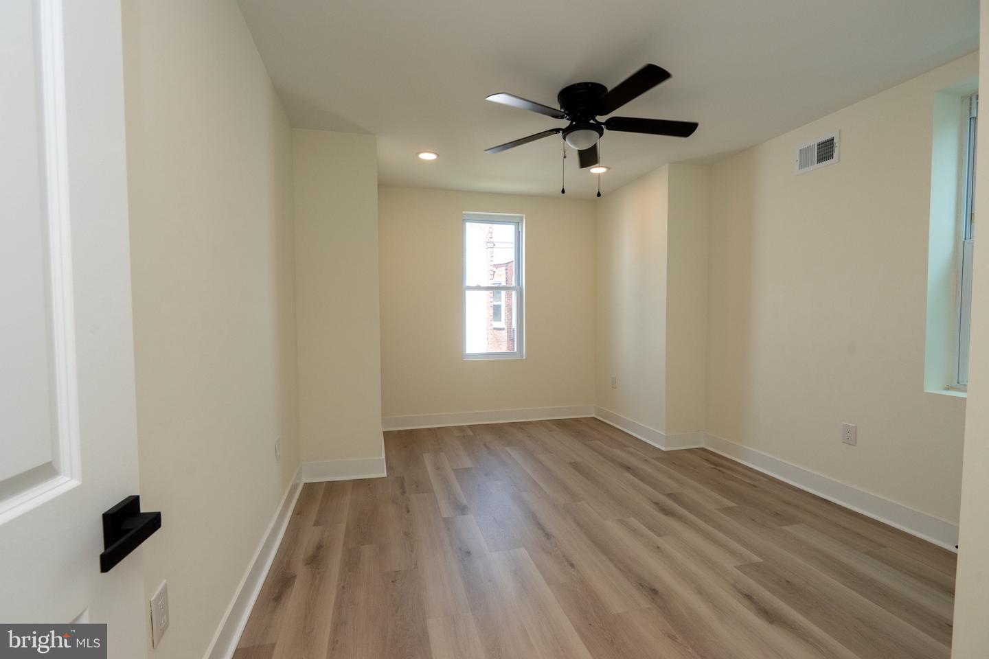 5751 Rodman St Property Photo 10