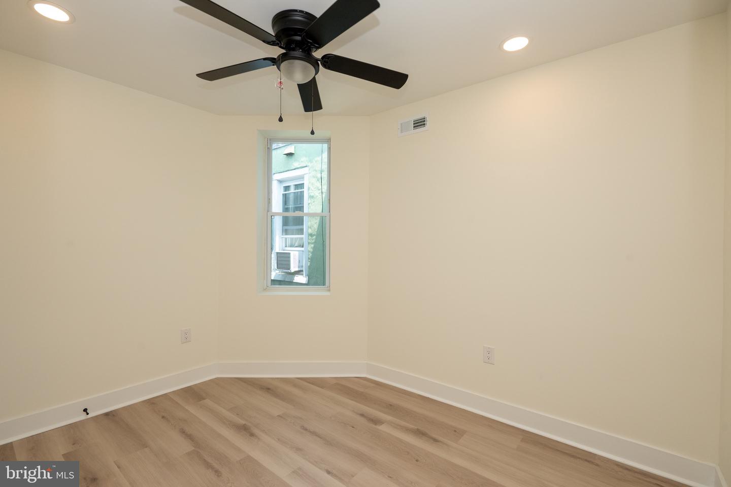 5751 Rodman St Property Photo 18