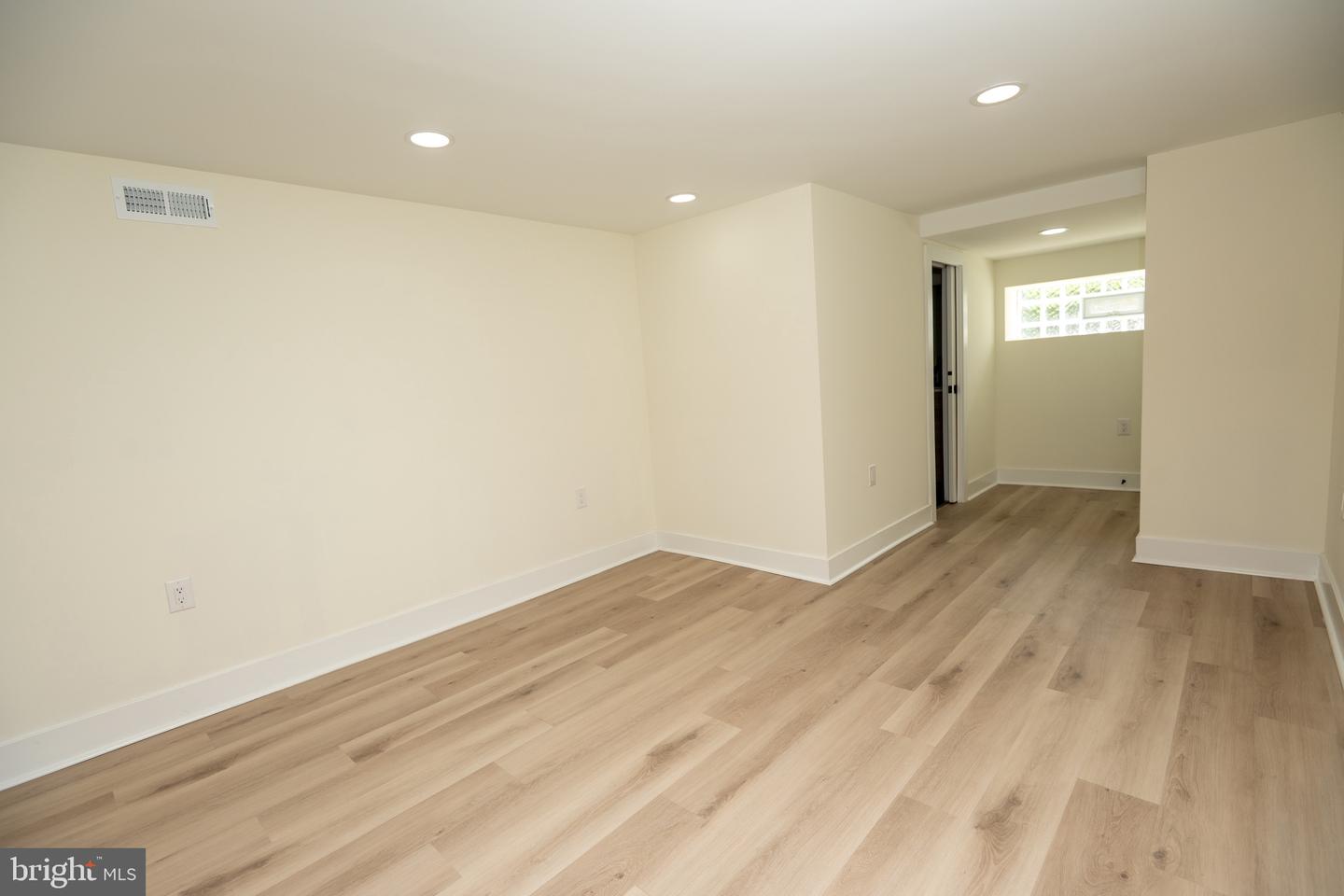 5751 Rodman St Property Photo 34