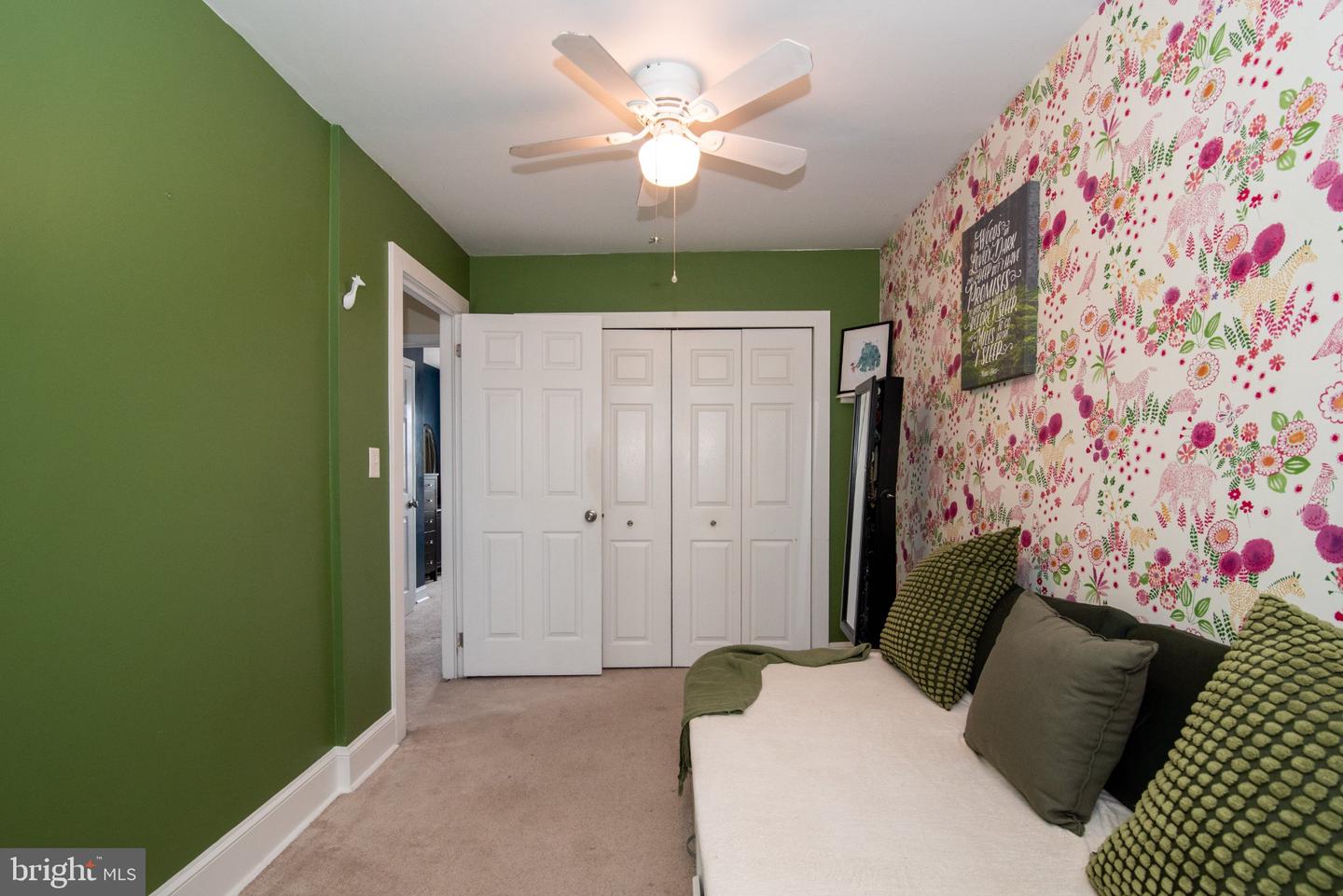 542 Dupont St Property Photo 16