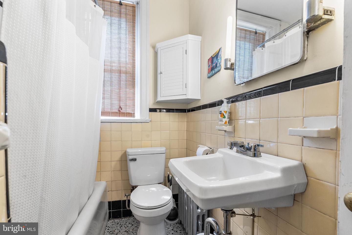 1245 E Colona St Property Photo 24