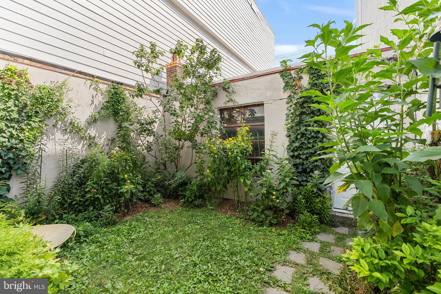 1245 E Colona St Property Photo 39