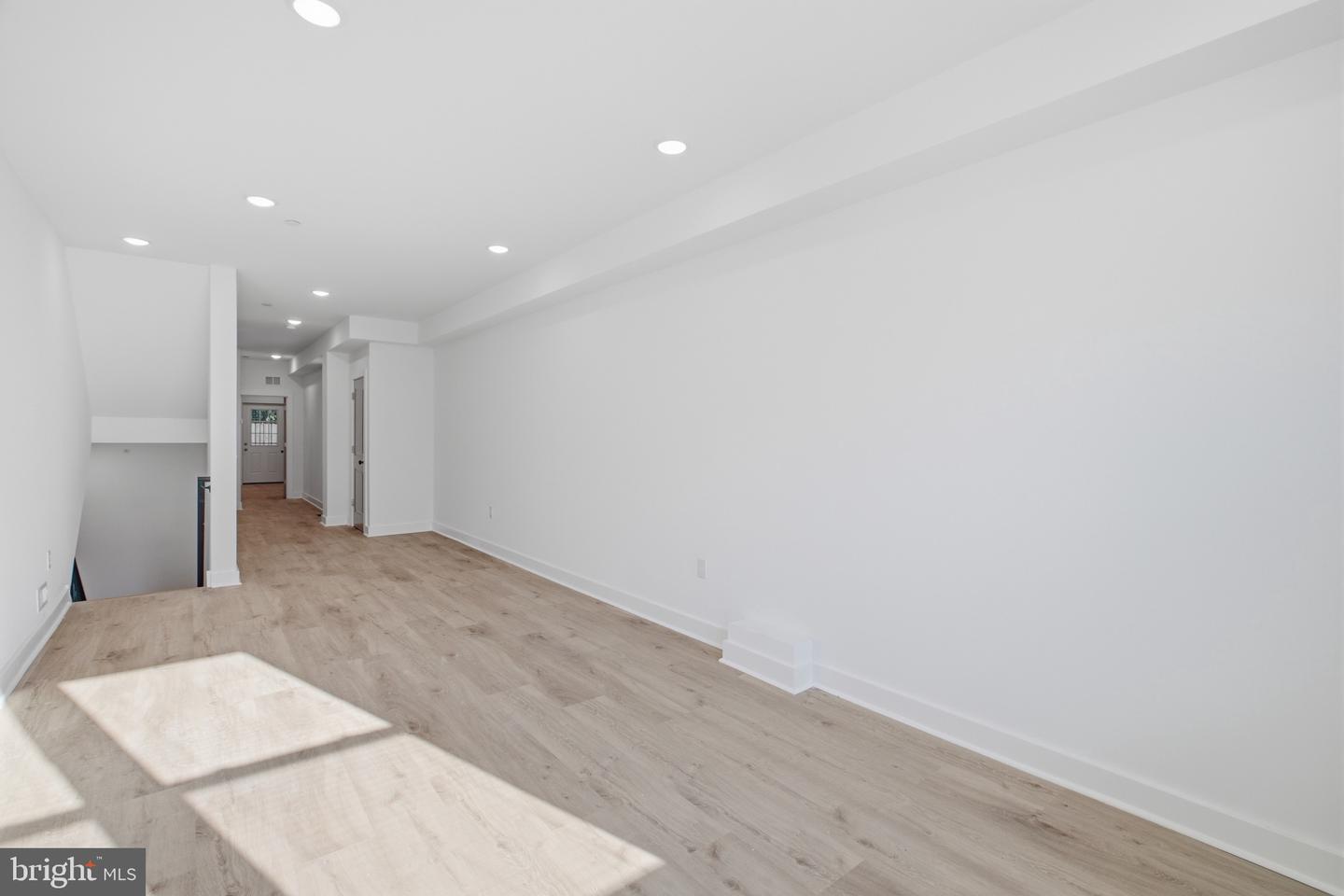 2322 N 5th St #a Property Photo 2