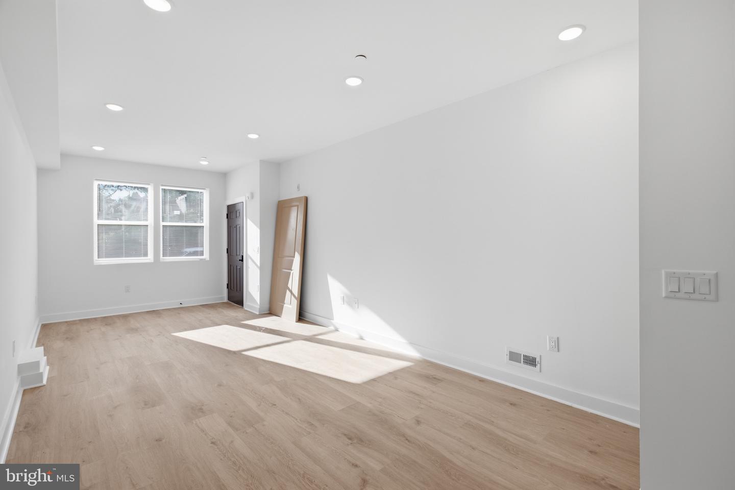 2322 N 5th St #a Property Photo 4