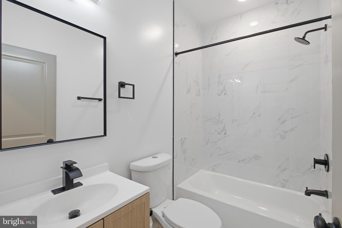 2322 N 5th St #a Property Photo 7