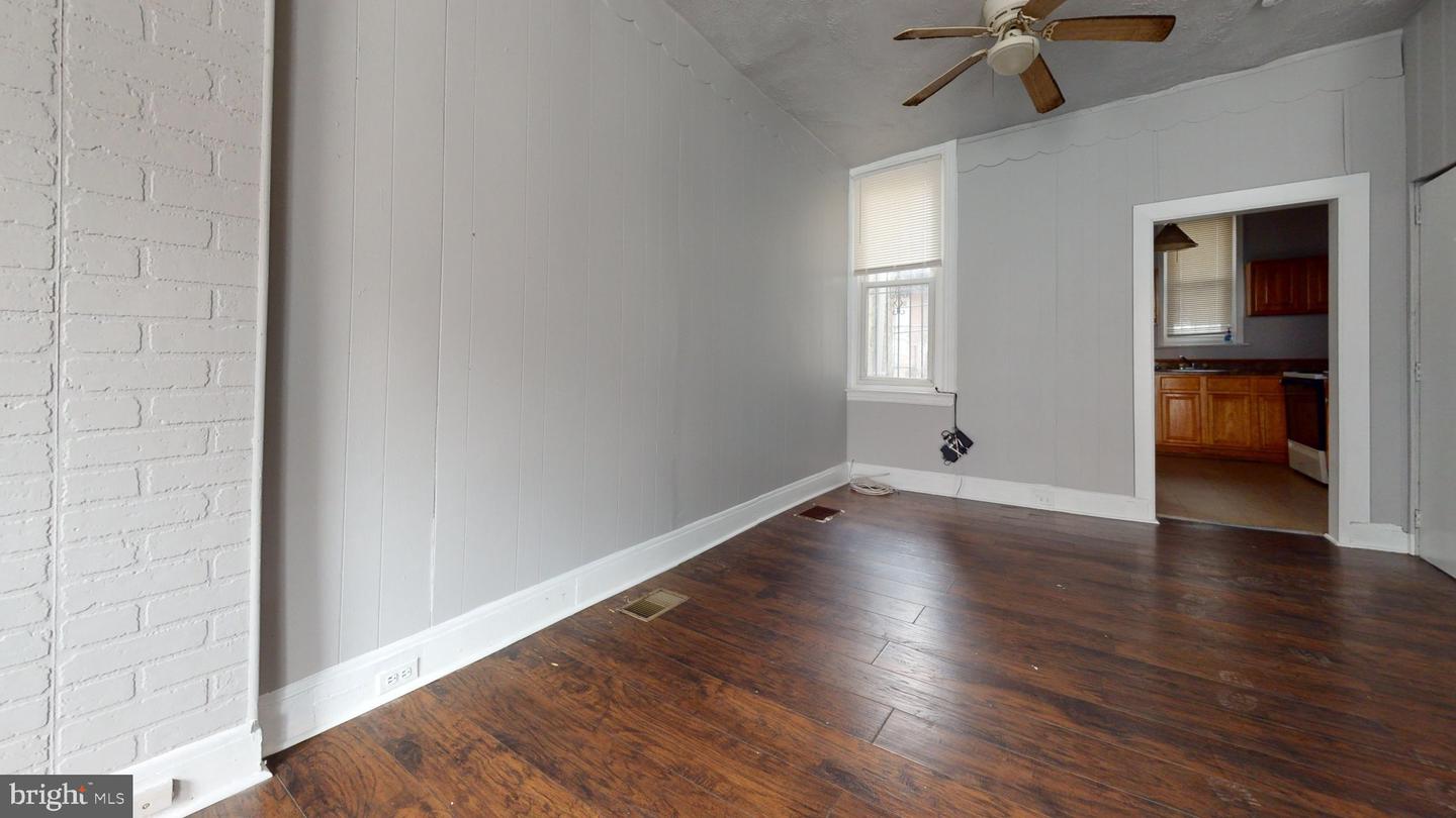 2842 N Taney St Property Photo 12
