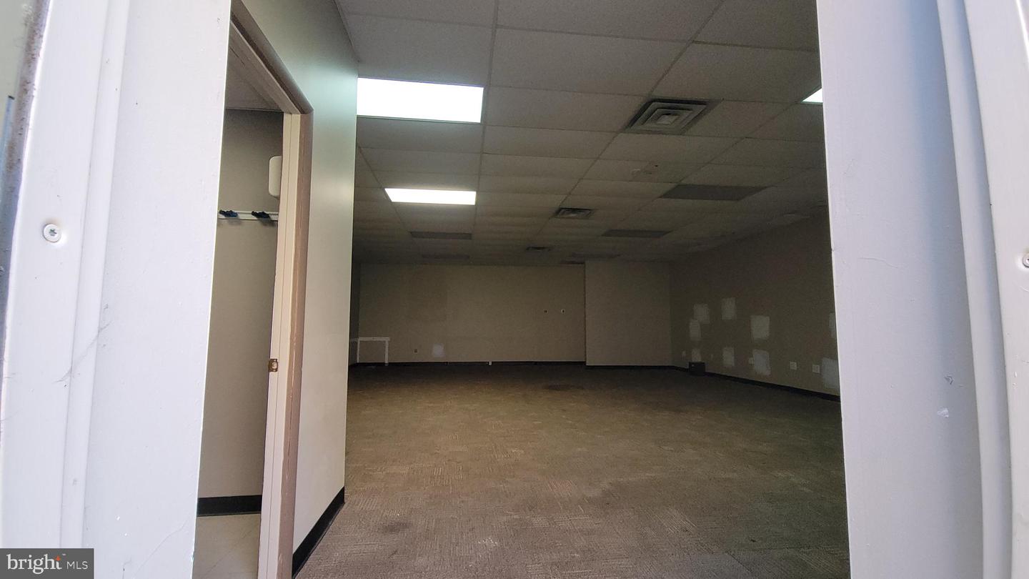 4009 Market St Property Photo 5