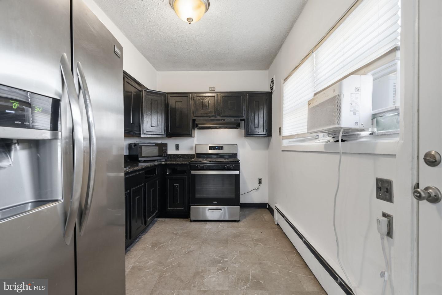 8502 Frontenac St Property Photo 8