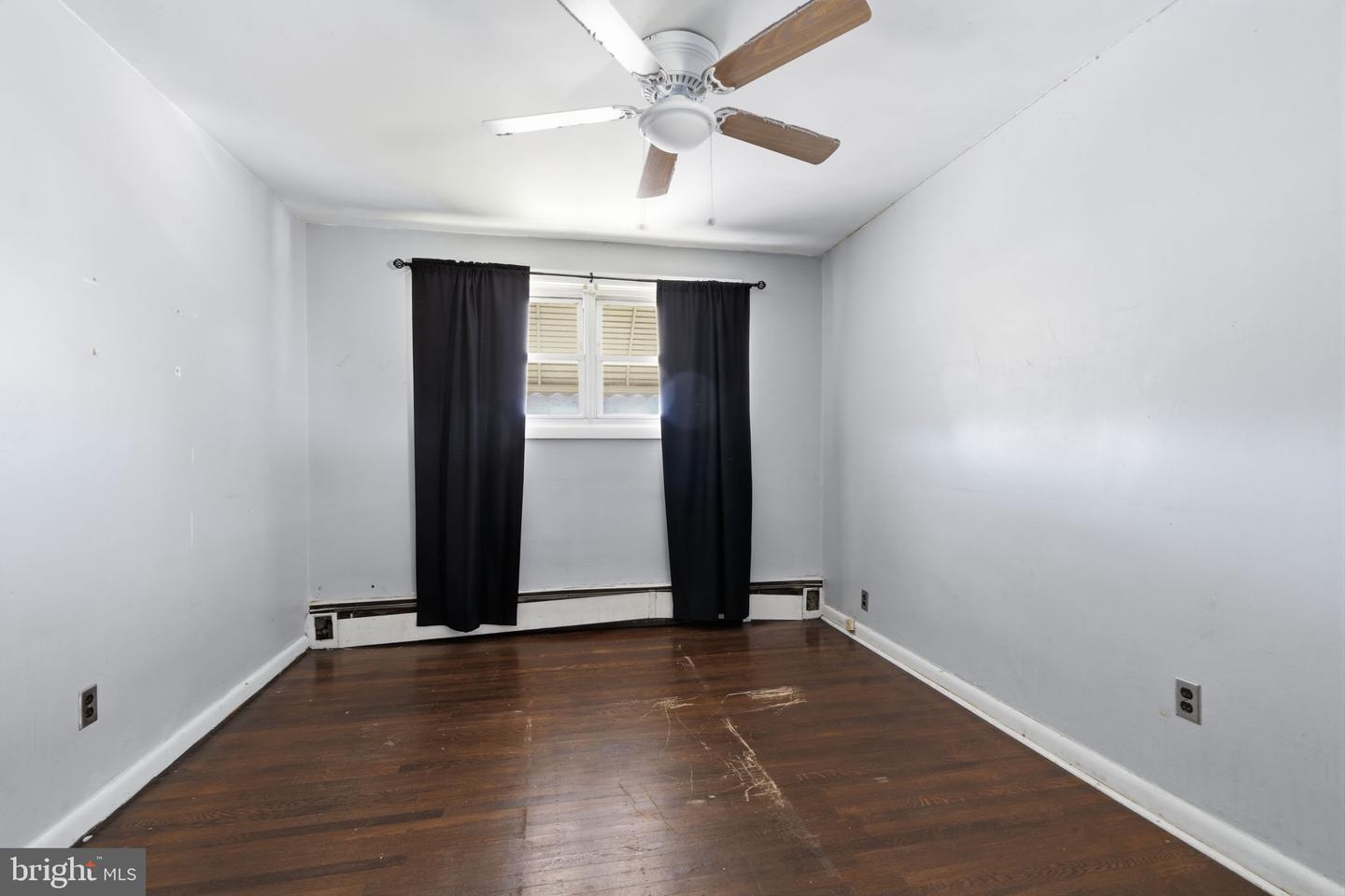 8502 Frontenac St Property Photo 14