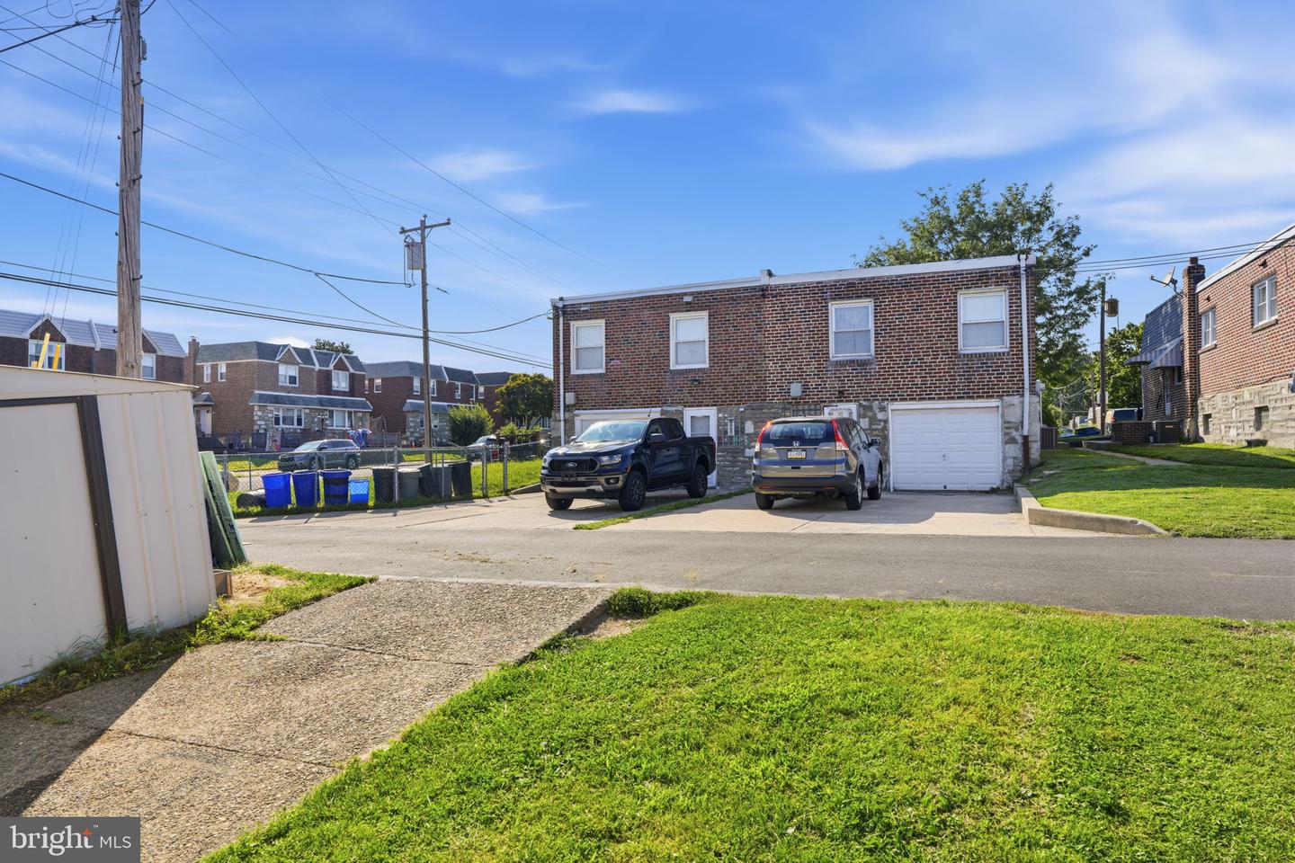 8502 Frontenac St Property Photo 27