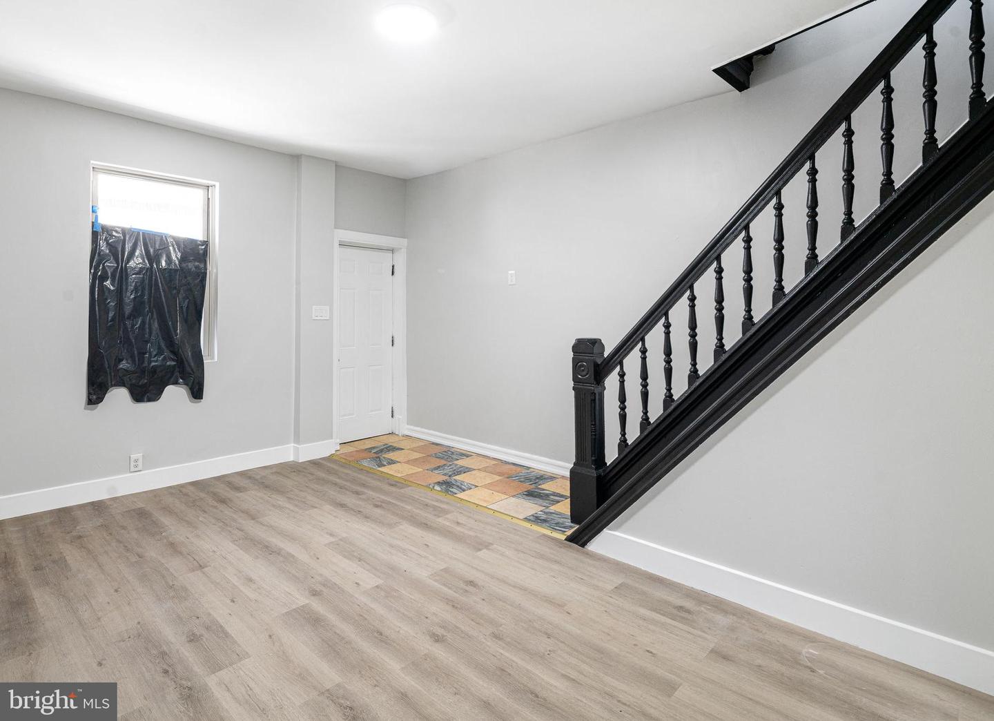 3857 Wyalusing Ave Property Photo 2