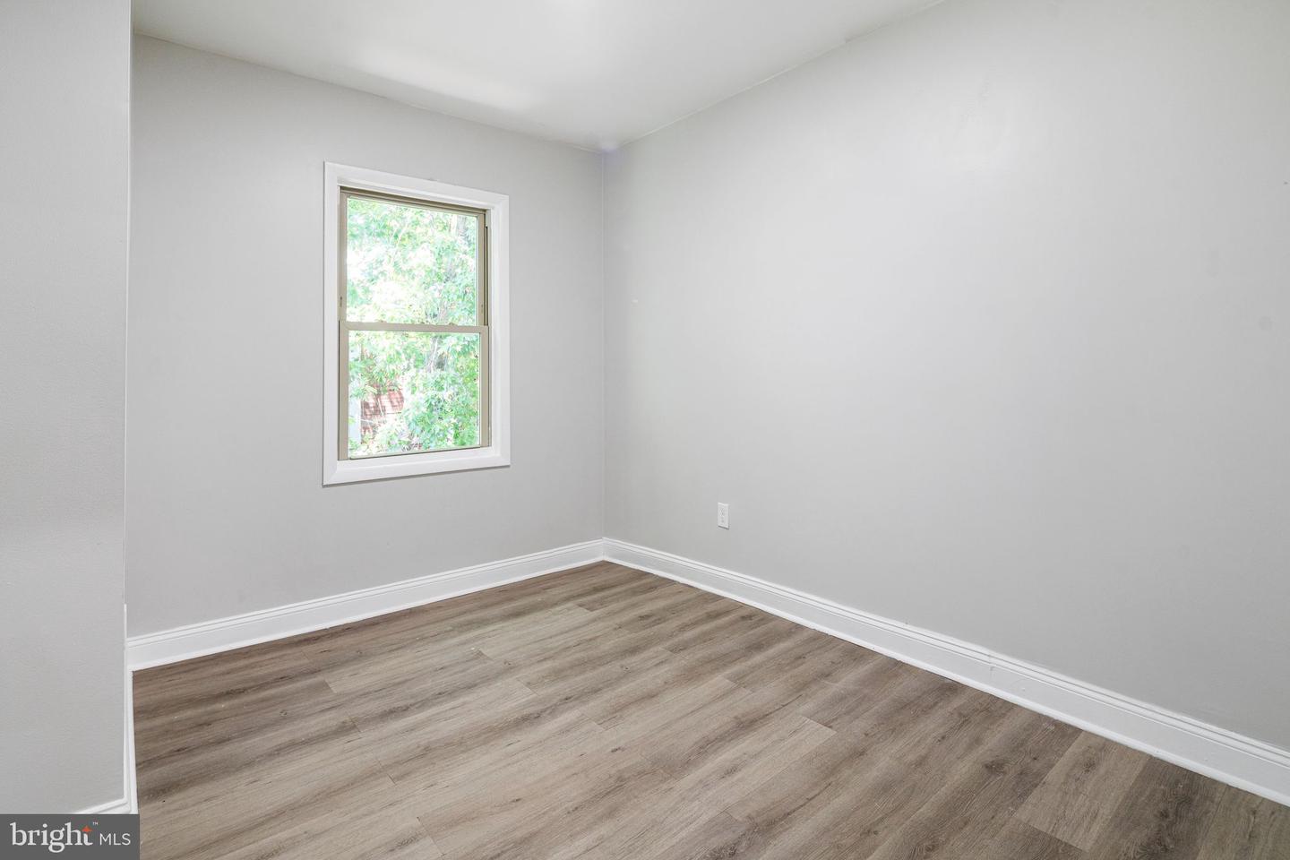 3857 Wyalusing Ave Property Photo 8