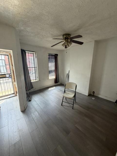 3939 Wyalusing Ave Property Photo 3