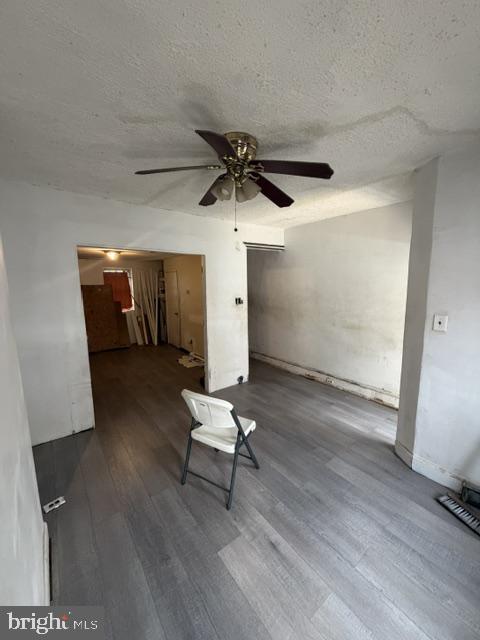 3939 Wyalusing Ave Property Photo 4