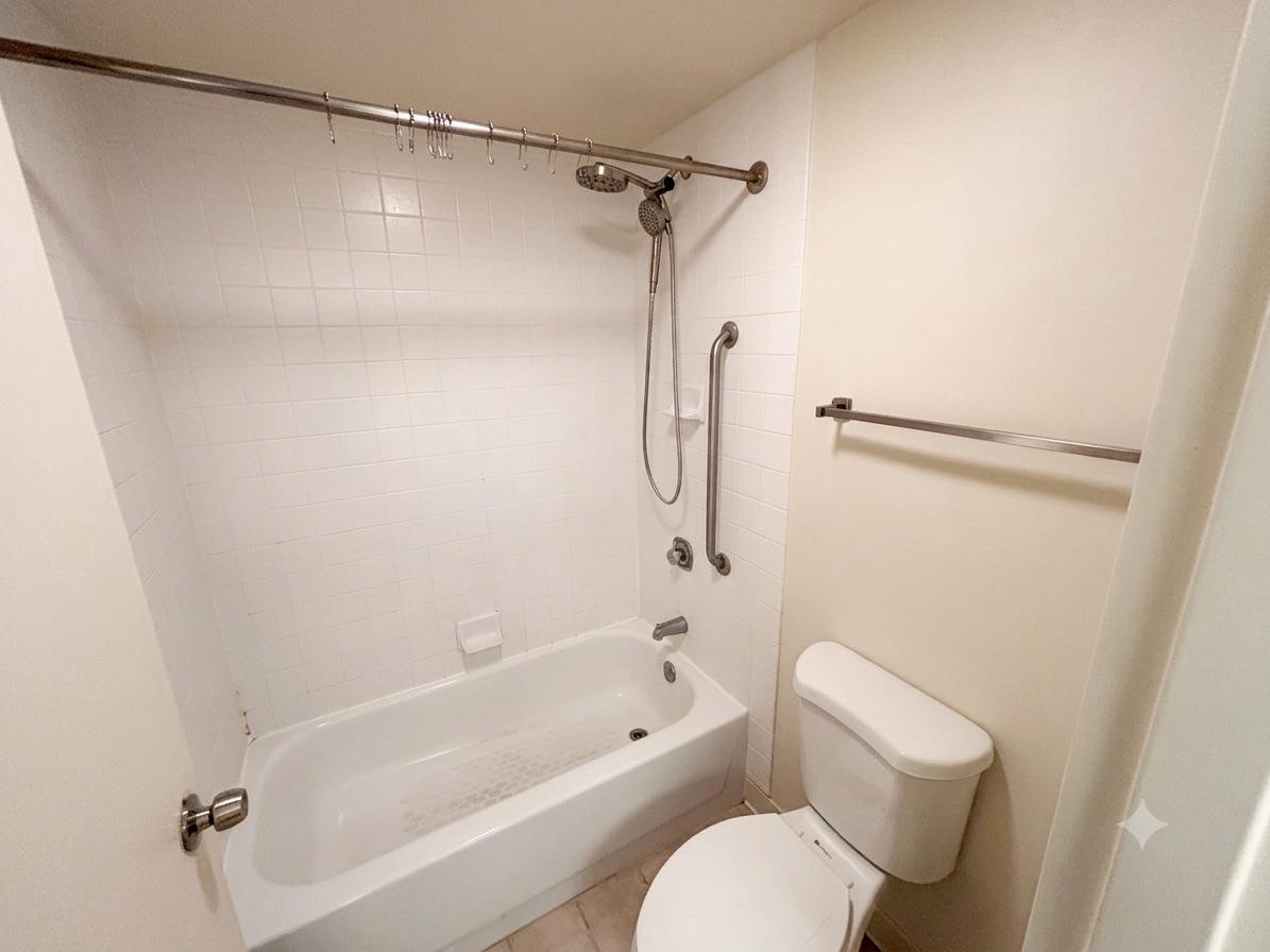 1100 Vine St #503 Property Photo 13