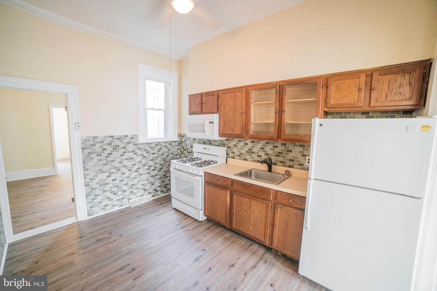 2427 E Allegheny Ave #1 Property Photo 6