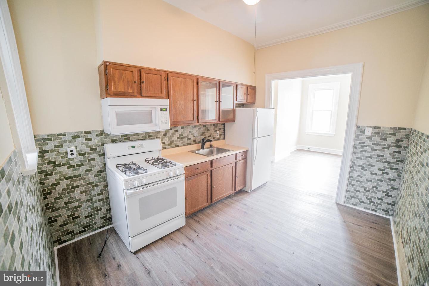 2427 E Allegheny Ave #1 Property Photo 7