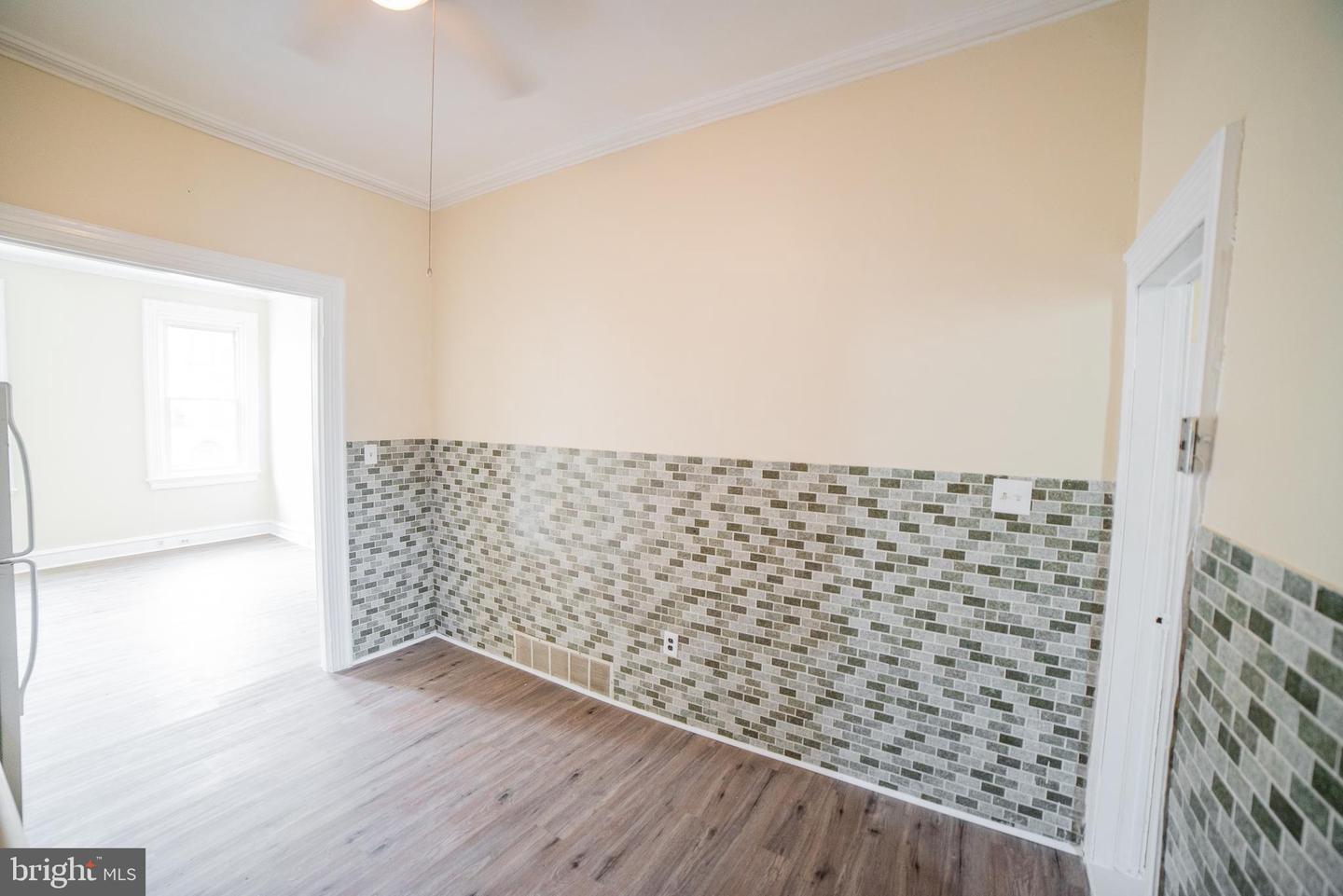 2427 E Allegheny Ave #1 Property Photo 8