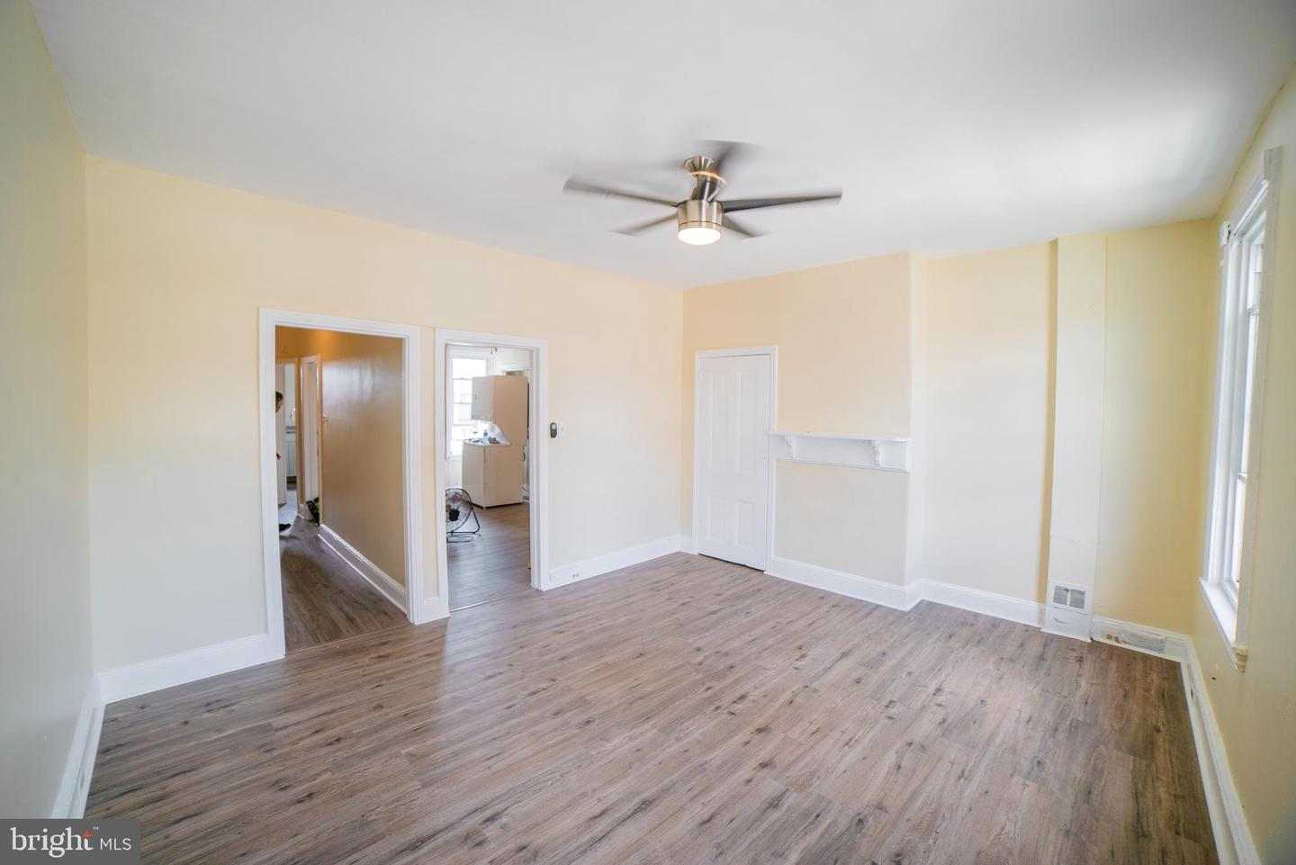 2427 E Allegheny Ave #2 Property Photo 2