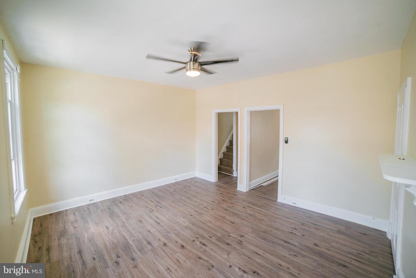 2427 E Allegheny Ave #2 Property Photo 3
