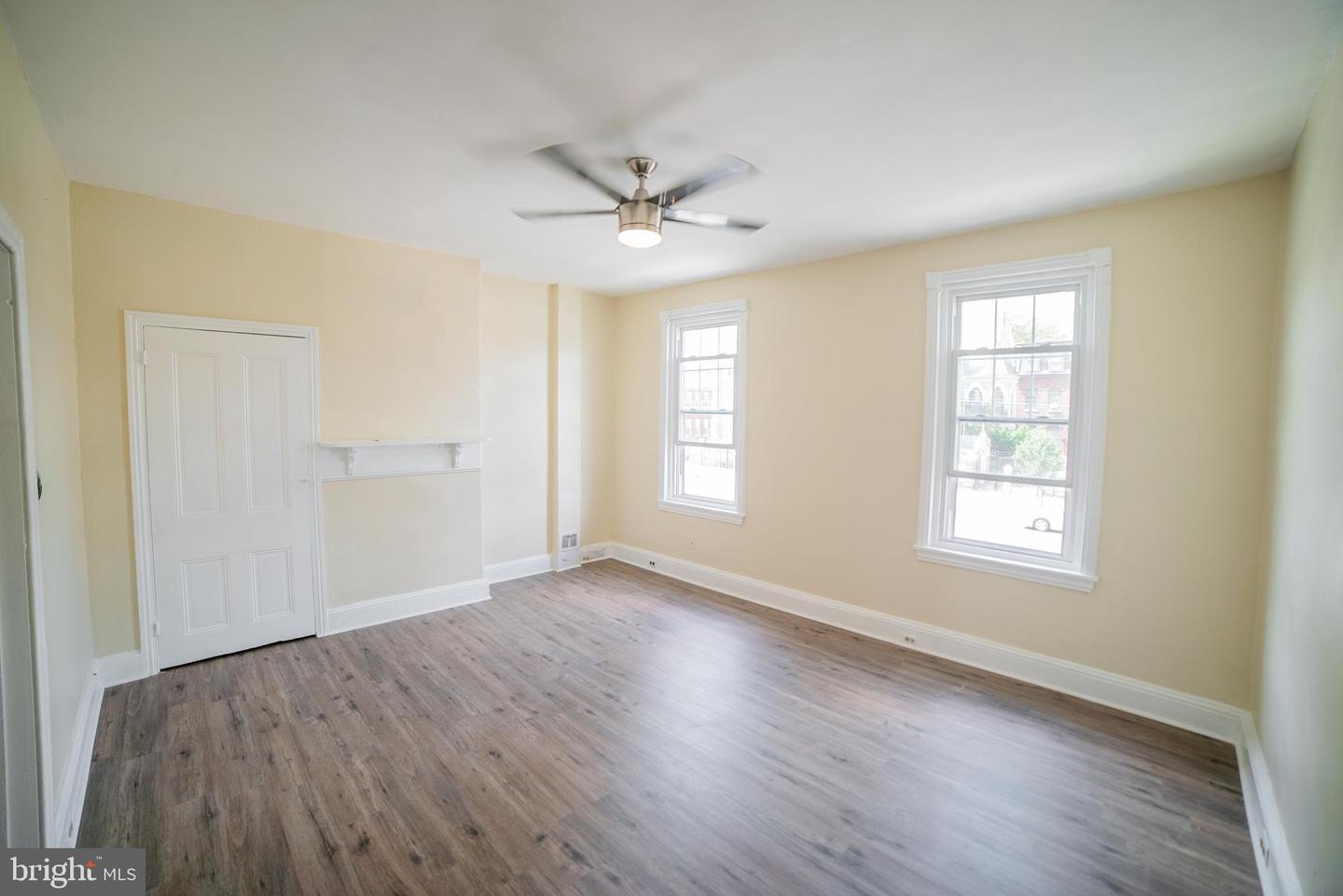 2427 E Allegheny Ave #2 Property Photo 4